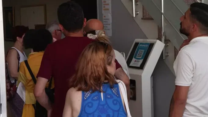 Eski Tip Ehliyetlerin Yenilenmesinde Süre Doldu! 1 Ağustos 2025’ten Sonra 7.438 TL Ödenecek